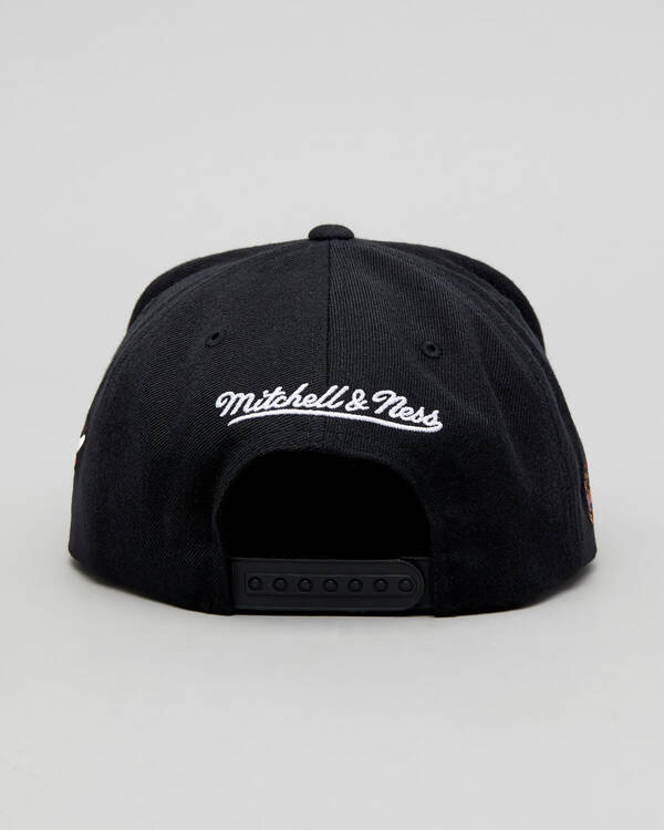 Mitchell & Ness Bulls Old English Faded Cap for Mens