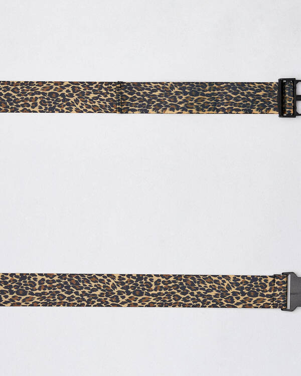 Mooloola Seatbelt Buckle Belt for Womens