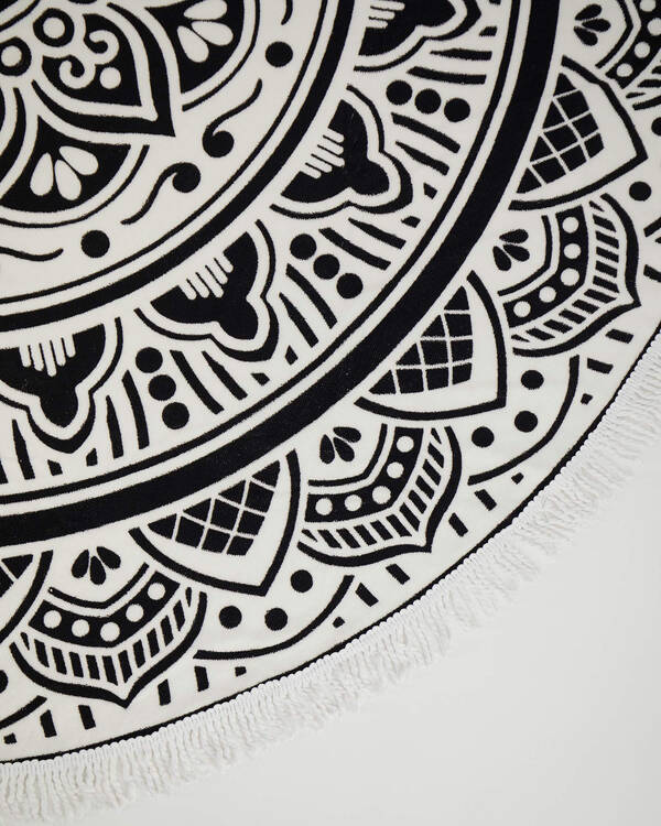 Kaiami Impala Round Towel for Womens