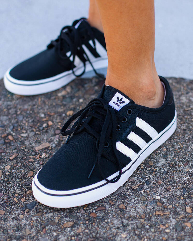 Adidas Womens Seeley Shoes for Womens
