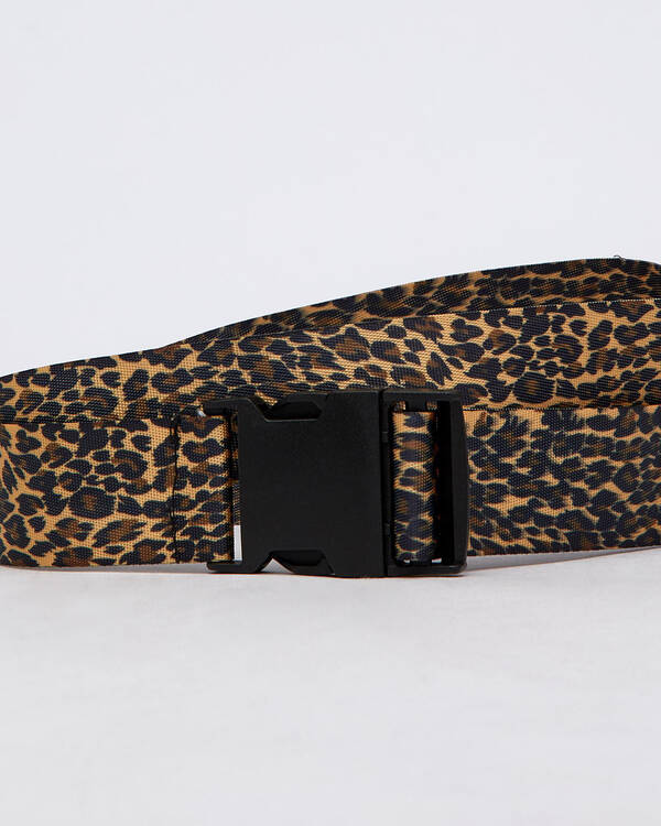 Mooloola Seatbelt Buckle Belt for Womens