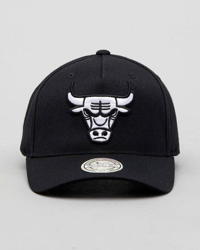 Mitchell & Ness Chicago Bulls 110 Snapback Cap for Mens