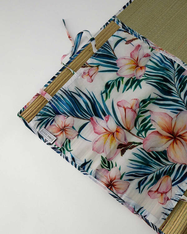 Mooloola Printed Straw Beach Mat for Womens