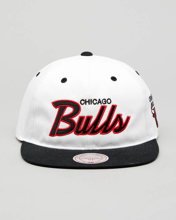 Mitchell & Ness Bulls Script Throwback Snapback for Mens