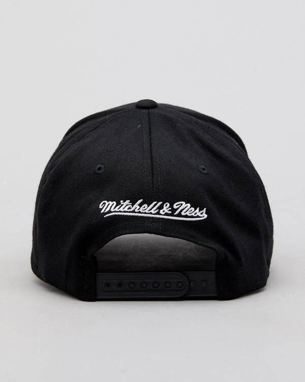 Mitchell & Ness Chicago Bulls 110 Snapback Cap for Mens