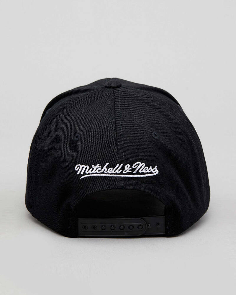 Mitchell & Ness & N Bulls Arch 110 6 Panel for Mens