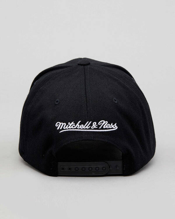 Mitchell & Ness & N Bulls Arch 110 6 Panel for Mens